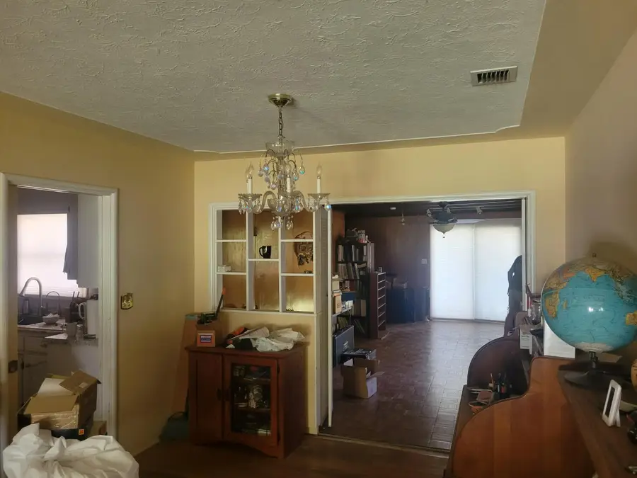 514 Fairview Avenue, Madera, CA 93637 - #3