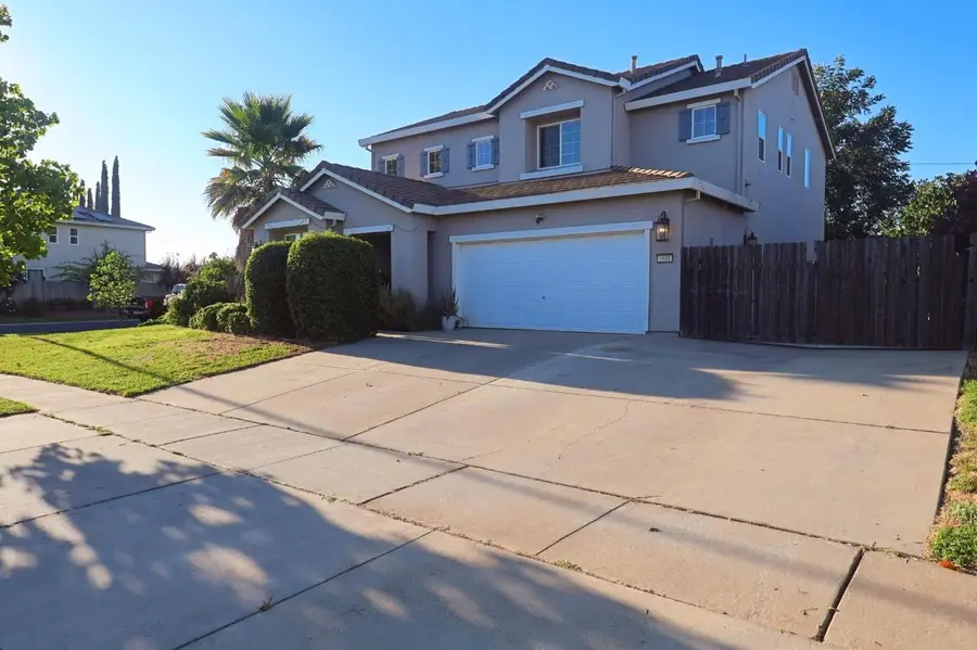 1881 Whitewater Drive, Linda, CA 95901 - #2