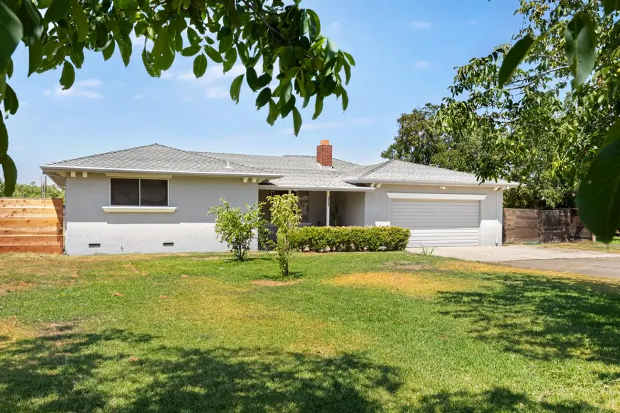 1375 Barry Road, Yuba City, CA 95993 - #2