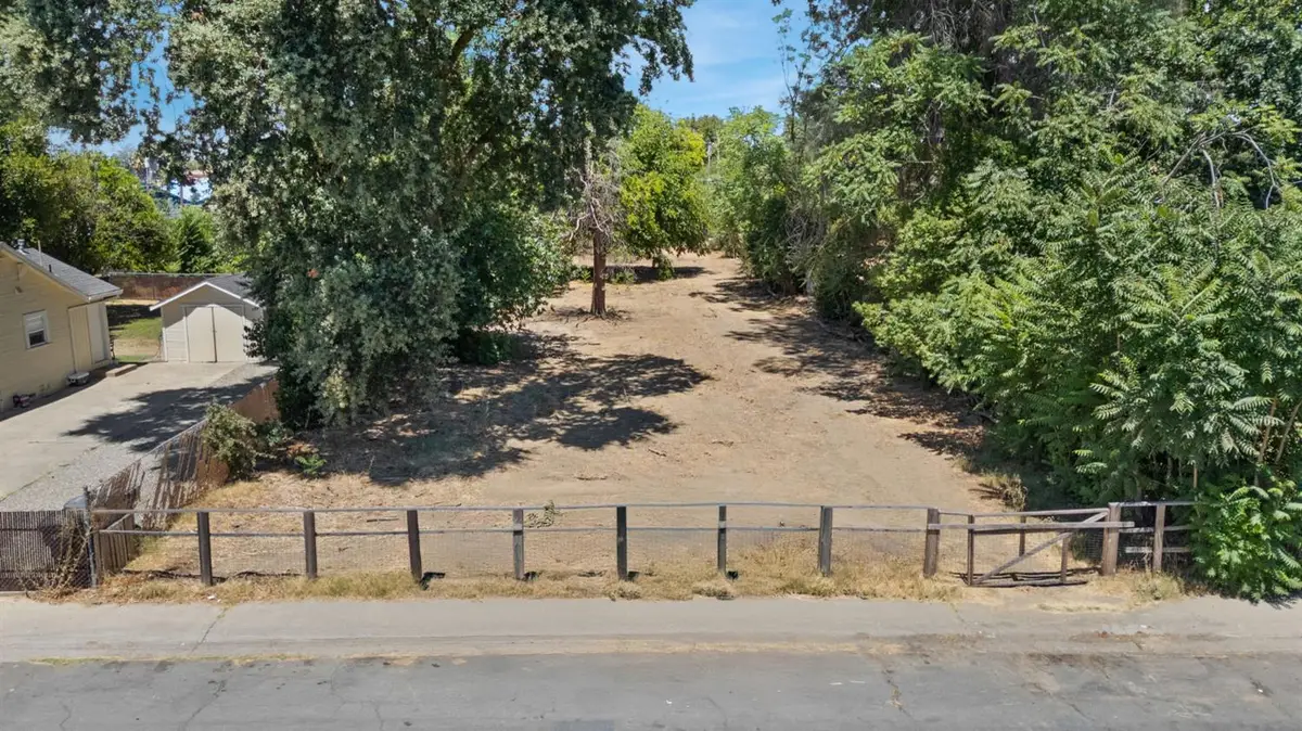 521 Jefferson Avenue, Sacramento, CA 95833 - #1
