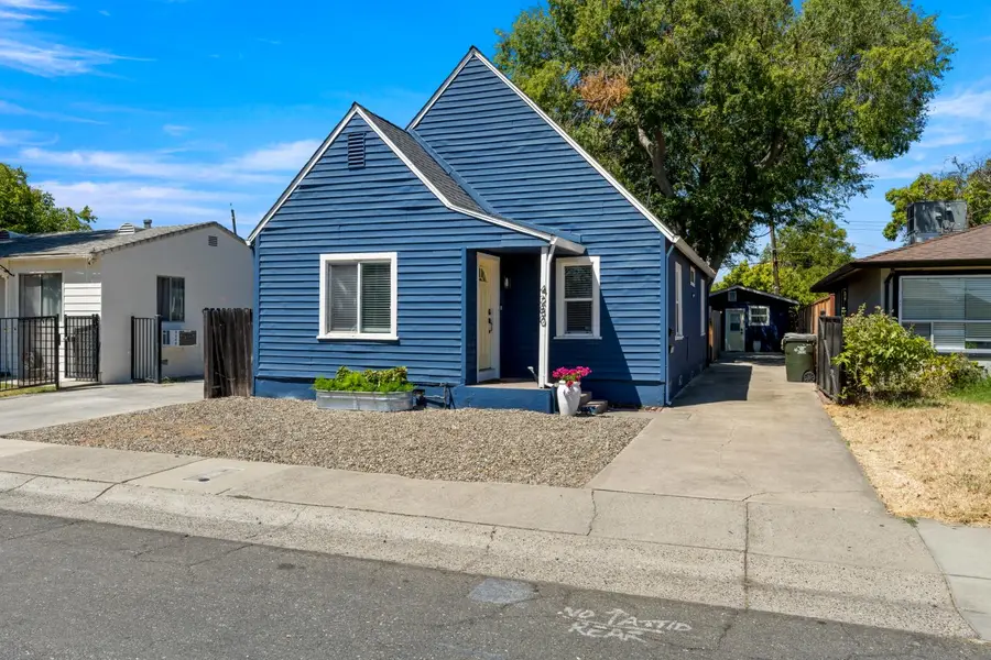 4280 Custis Avenue, Sacramento, CA 95822 - #2