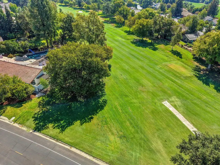 1 Clubhouse Drive, El Macero, CA 95618 - #3
