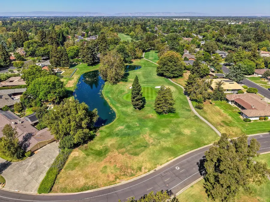2 Country Club Drive, El Macero, CA 95618 - #3