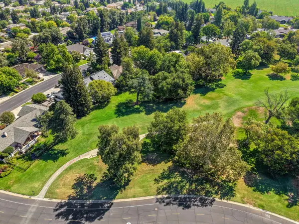 3 Country Club Drive, El Macero, CA 95618
