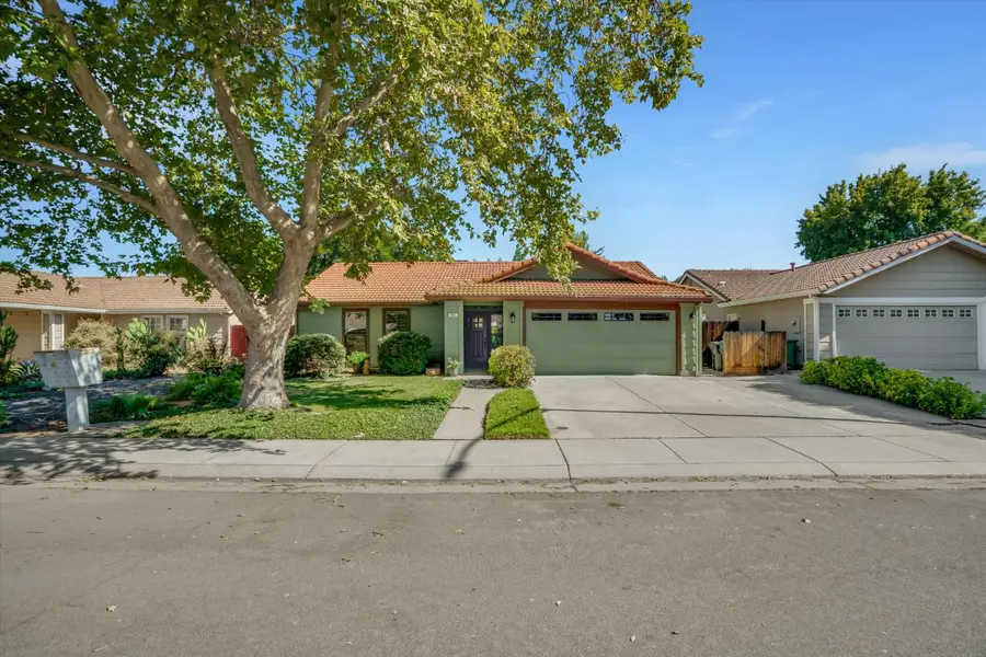 495 Mahogany Lane, Tracy, CA 95376 - #2