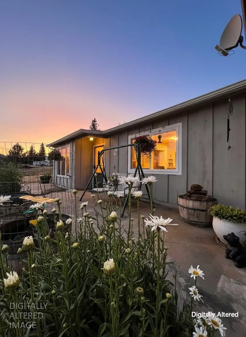 565 Main St, Hornbrook, CA 96044 - #3