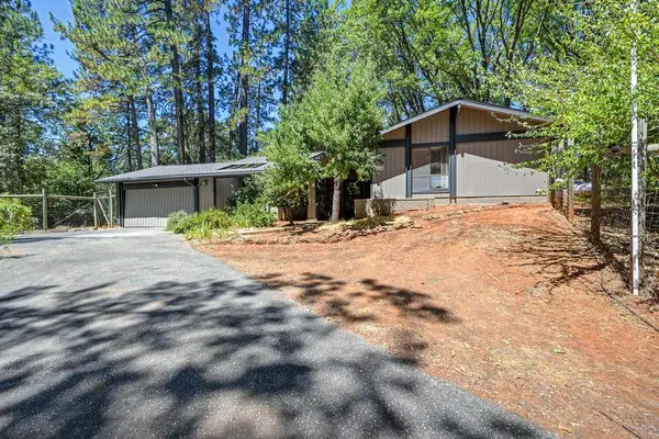 15798 Tippy Way, Grass Valley, CA 95949