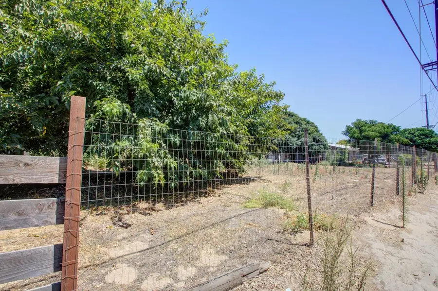 16528 August Avenue, Delhi, CA 95315 - #3