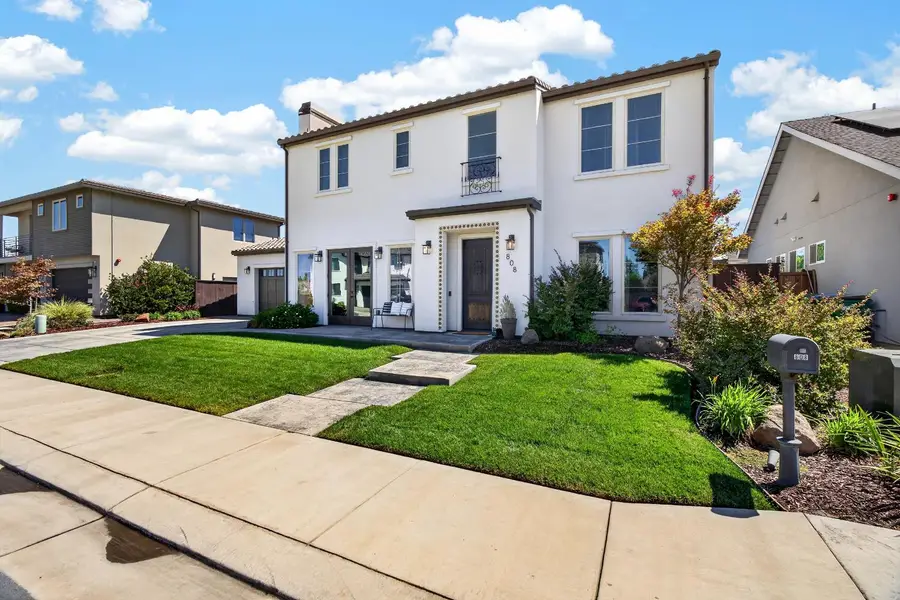 808 Iris Court, Lodi, CA 95242 - #3