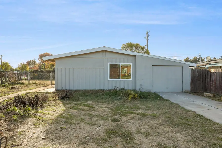 3903 Hogue Avenue, Stockton, CA 95204 - #2