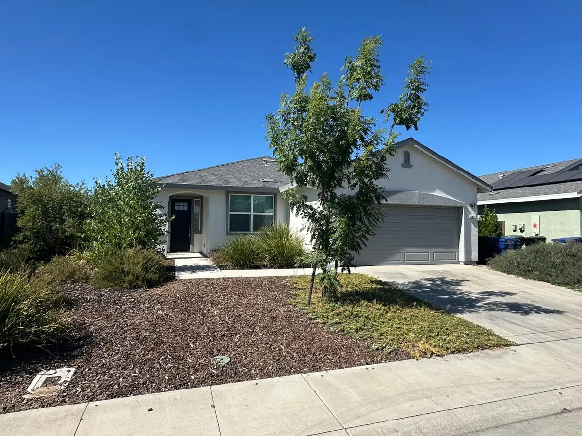 513 Fox Hunt Way, Rio Linda, CA 95673 - #1