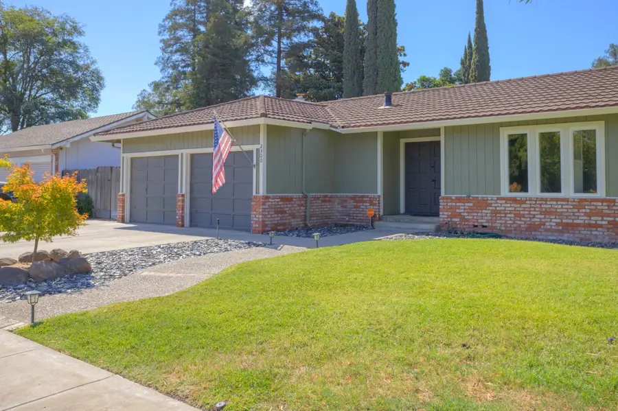 2300 E Hawkeye Avenue, Turlock, CA 95380 - #3