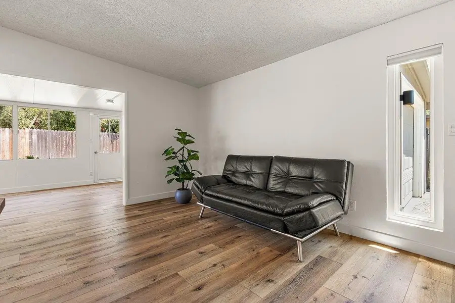 5633 Kenneth Avenue, Carmichael, CA 95608 - #2