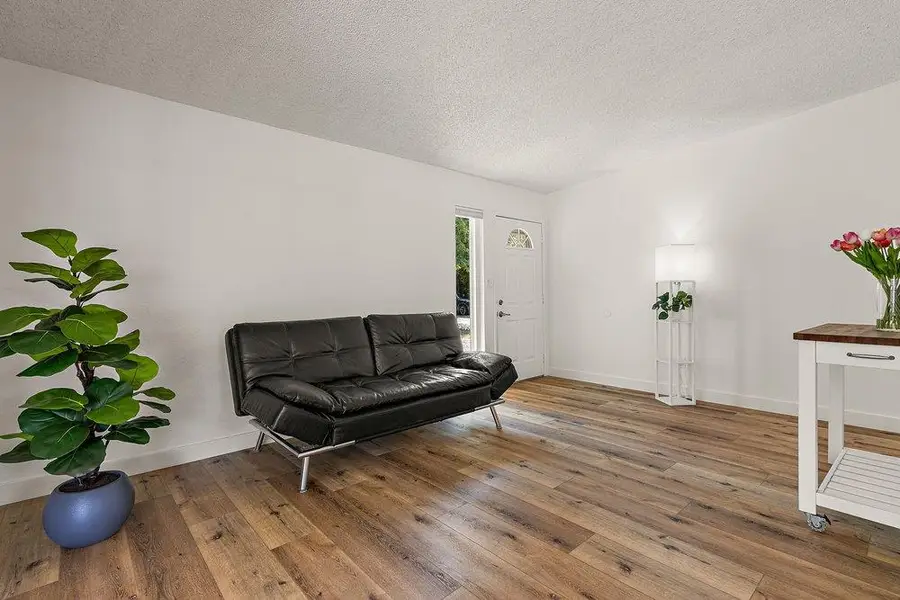 5633 Kenneth Avenue, Carmichael, CA 95608 - #3