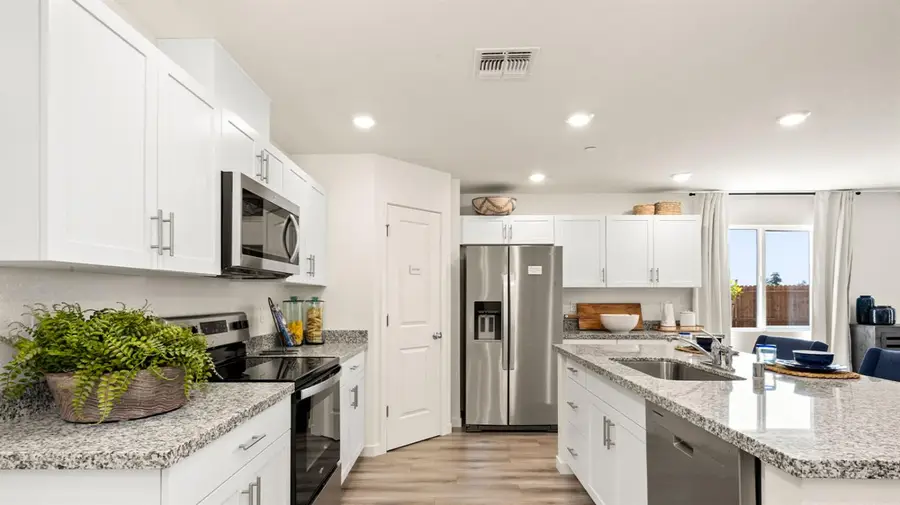 1499 South Elmer Road, Yuba City, CA 95993 - #2