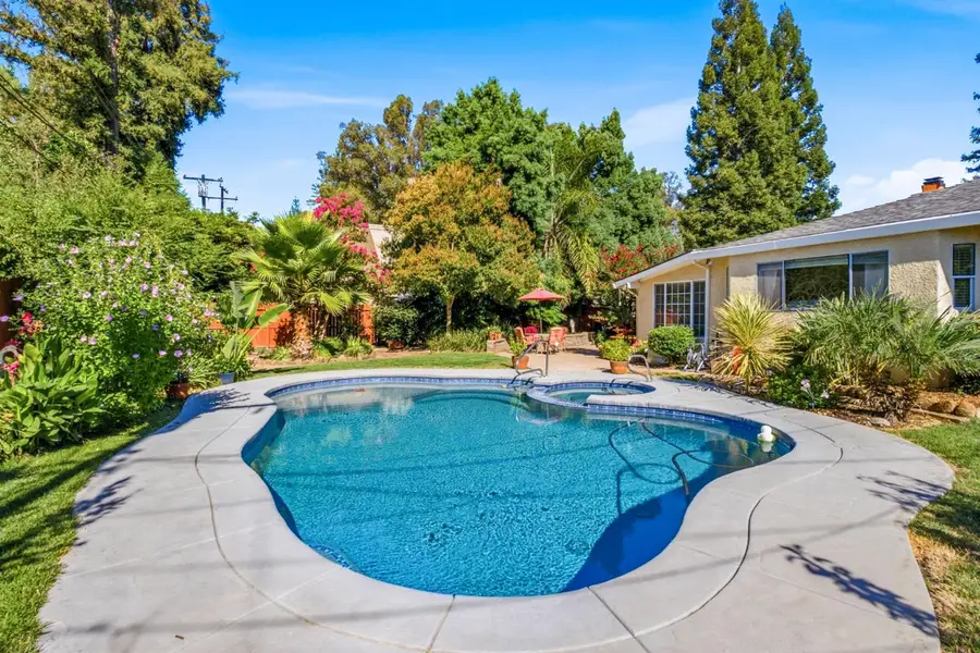 5108 Laurelview Avenue, Carmichael, CA 95608 - #2