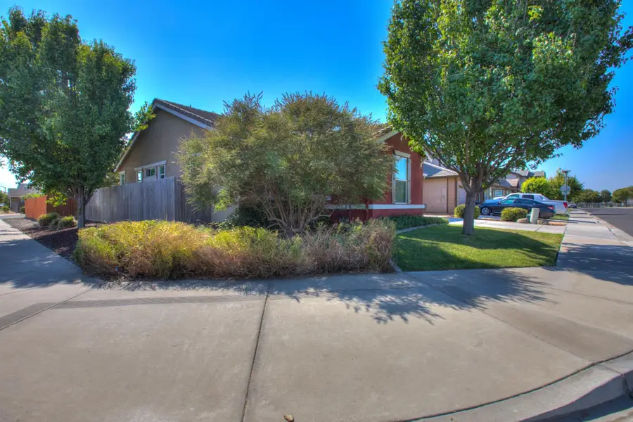 900 Barrington Avenue, Newman, CA 95360 - #3