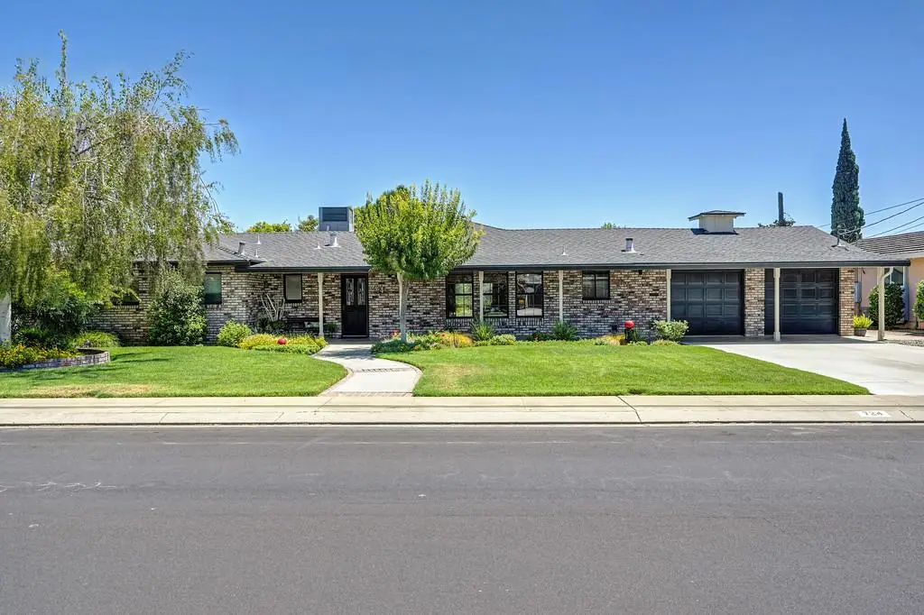 724 Vera Avenue, Ripon, CA 95366 - #1