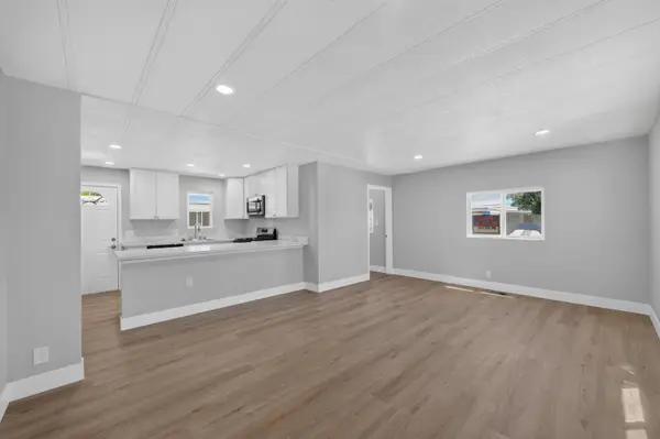 7504 Hazelnut Lane #146, Sacramento, CA 95828