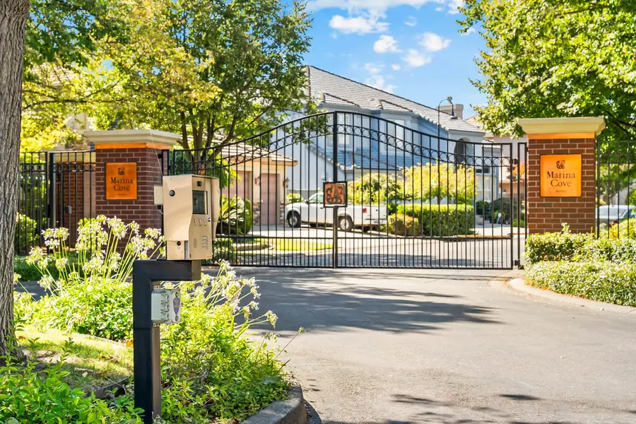 11 Lake Harbor Court, Sacramento, CA 95831 - #2