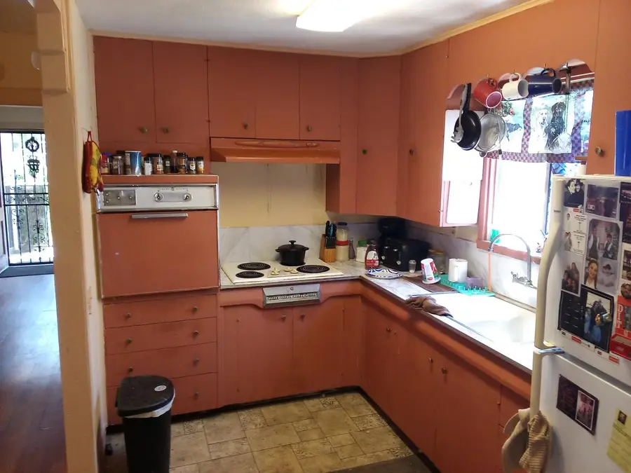 407 Thrasher Avenue, Modesto, CA 95354 - #2
