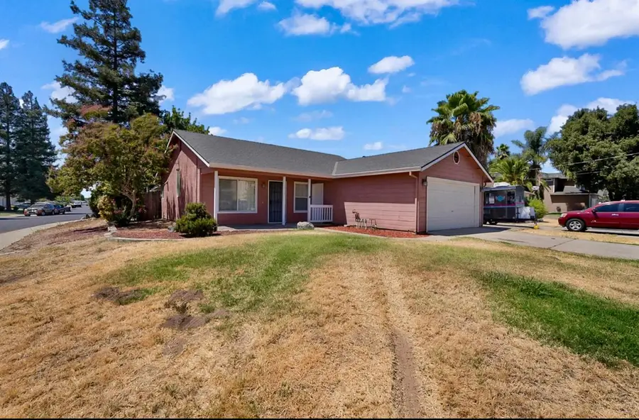 6219 Jackson Avenue, Riverbank, CA 95367 - #2