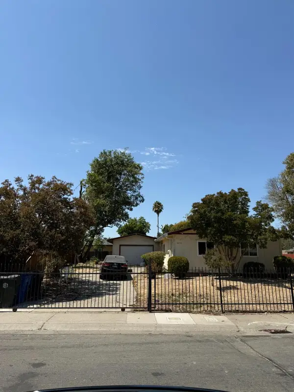 6820 Carnation, Sacramento, CA 95822