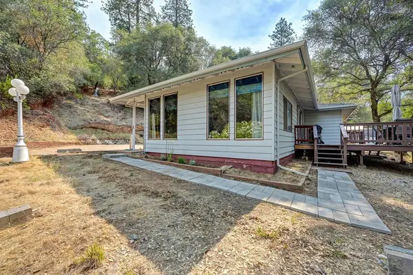18251 W Clinton Road, Jackson, CA 95642