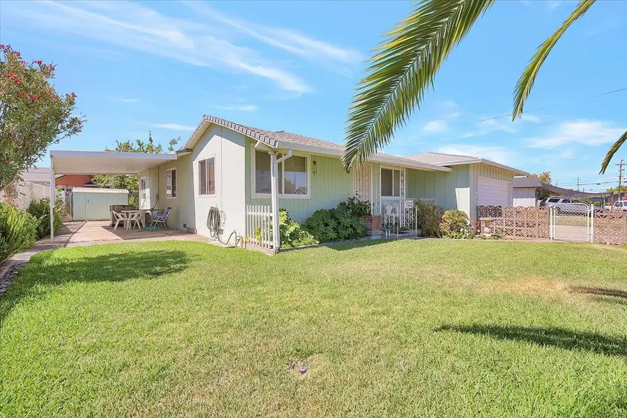 1122 E 19th Street, Marysville, CA 95901 - #3