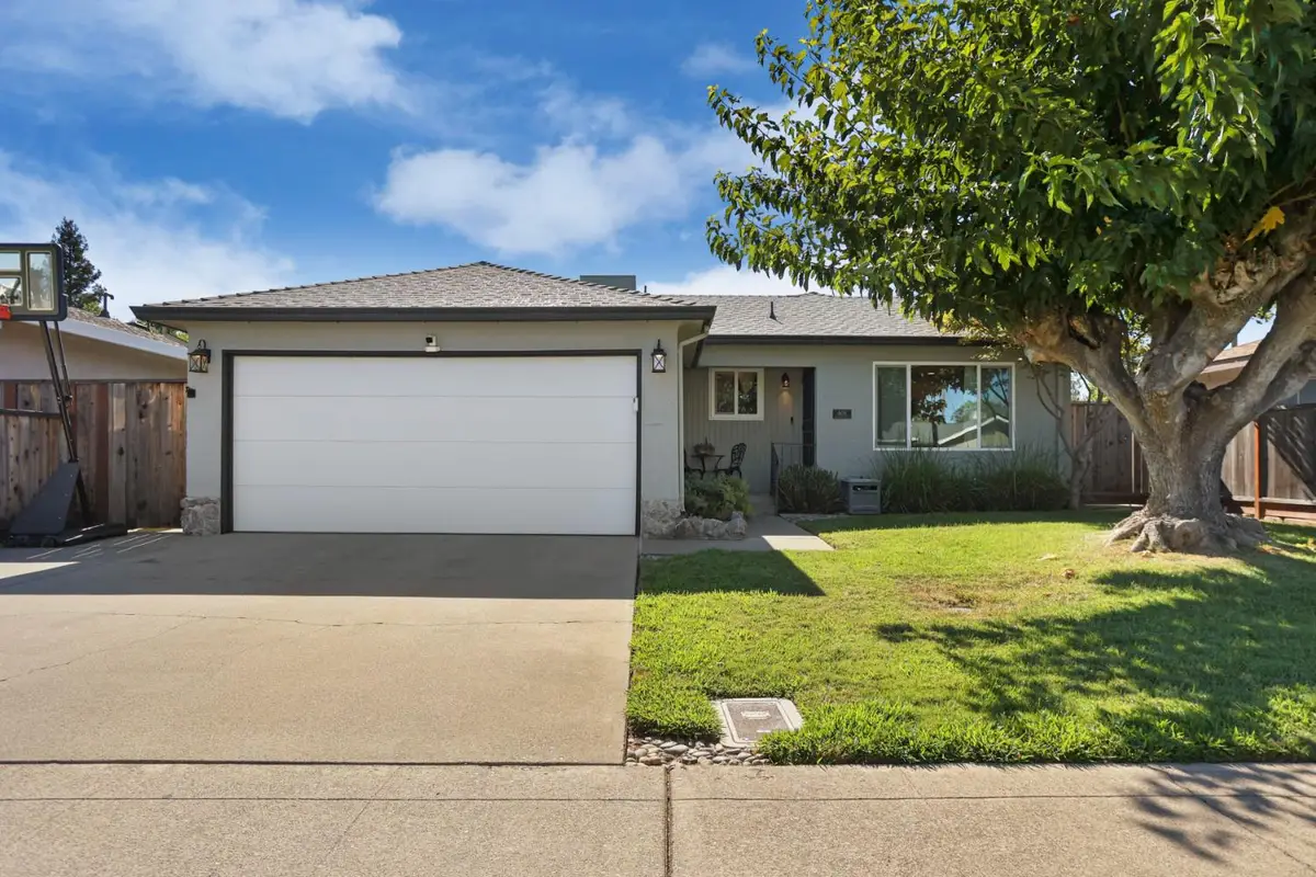 401 Rainier Drive, Lodi, CA 95242 - #1