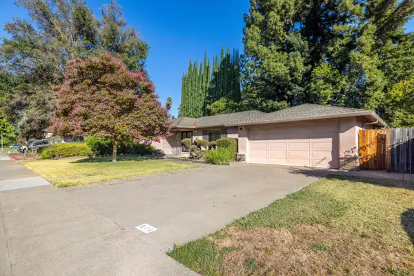 875 Parklin Avenue, Sacramento, CA 95831