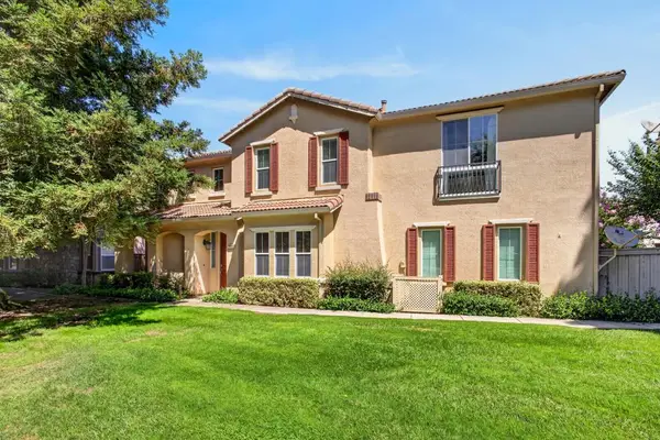 8048 Linda Isle Lane, Sacramento, CA 95831