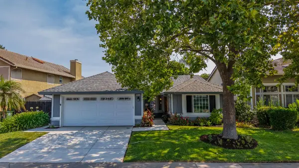 8859 Springhurst Drive, Elk Grove, CA 95624