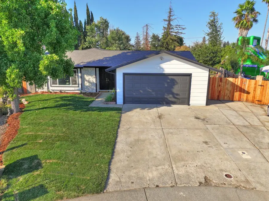 7821 Dove Creek Court, Sacramento, CA 95828 - #3