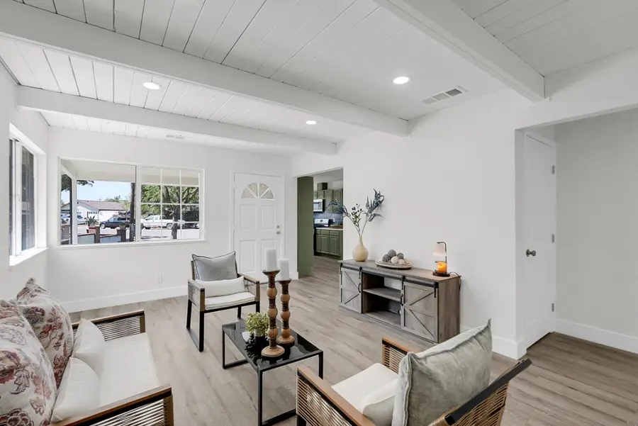 379 E 22nd Street, Tracy, CA 95376 - #2