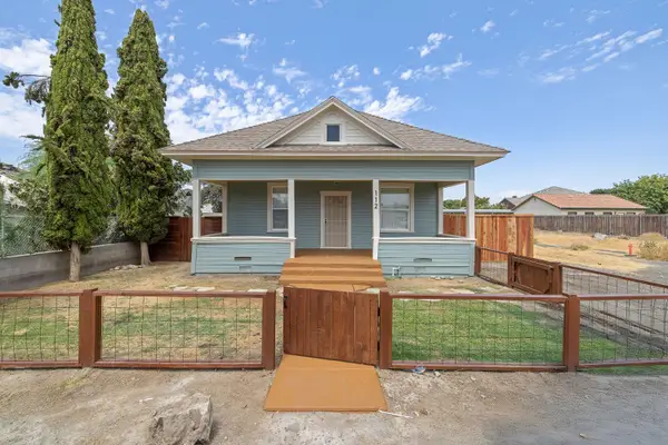112 Irwin Court, Hanford, CA 93230