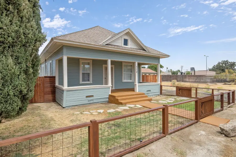 112 Irwin Court, Hanford, CA 93230 - #2