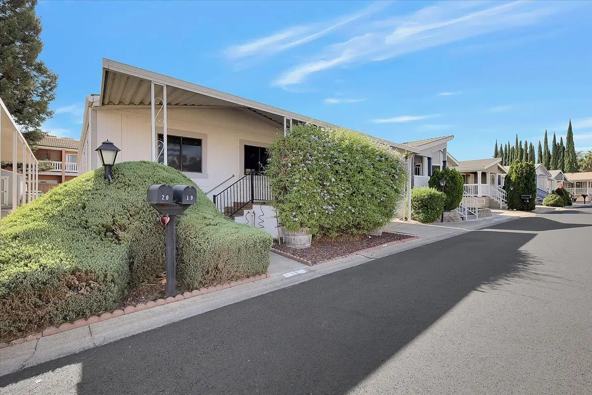 19 La Cienega Way, Yuba City, CA 95993 - #1