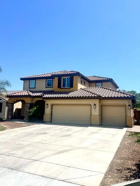 2009 Gus Vilallta Drive, Los Banos, CA 93635 - #1