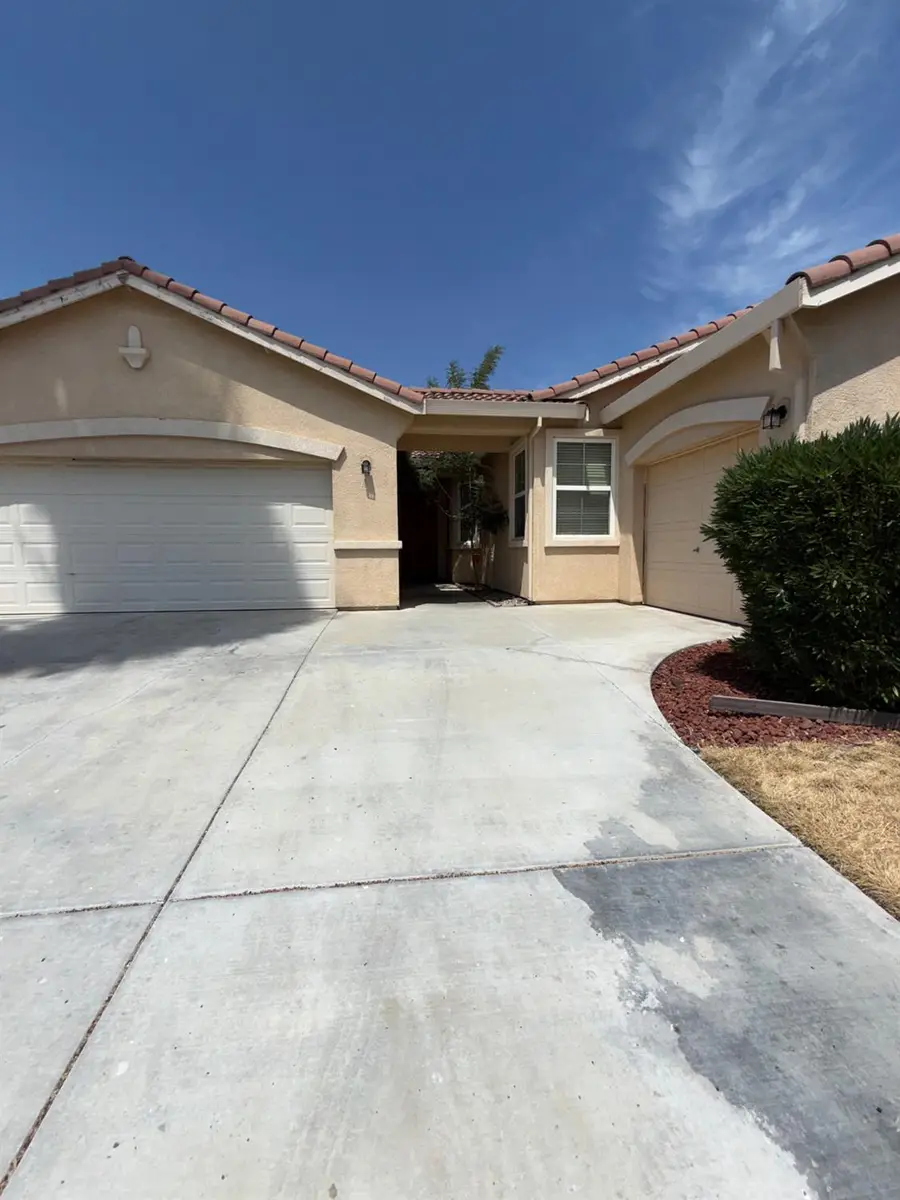 2069 Venezia Street, Los Banos, CA 93635 - #2