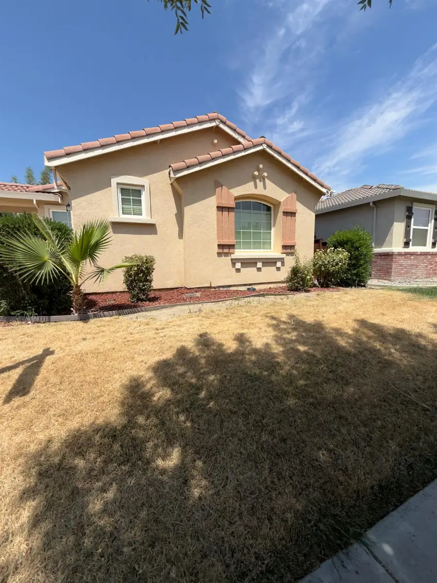2069 Venezia Street, Los Banos, CA 93635 - #3
