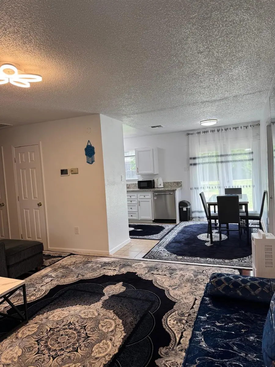 6824 Lumry Street, North Highlands, CA 95660 - #3
