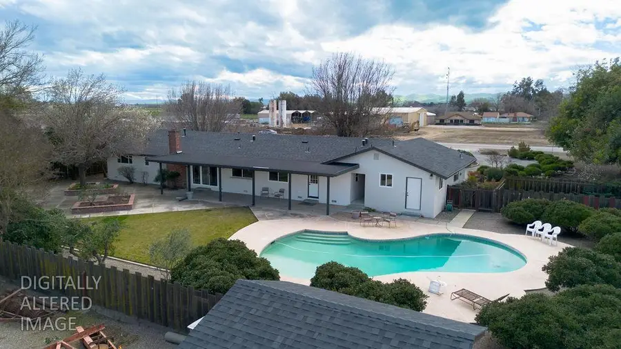 16012 Sycamore Avenue, Patterson, CA 95363 - #3