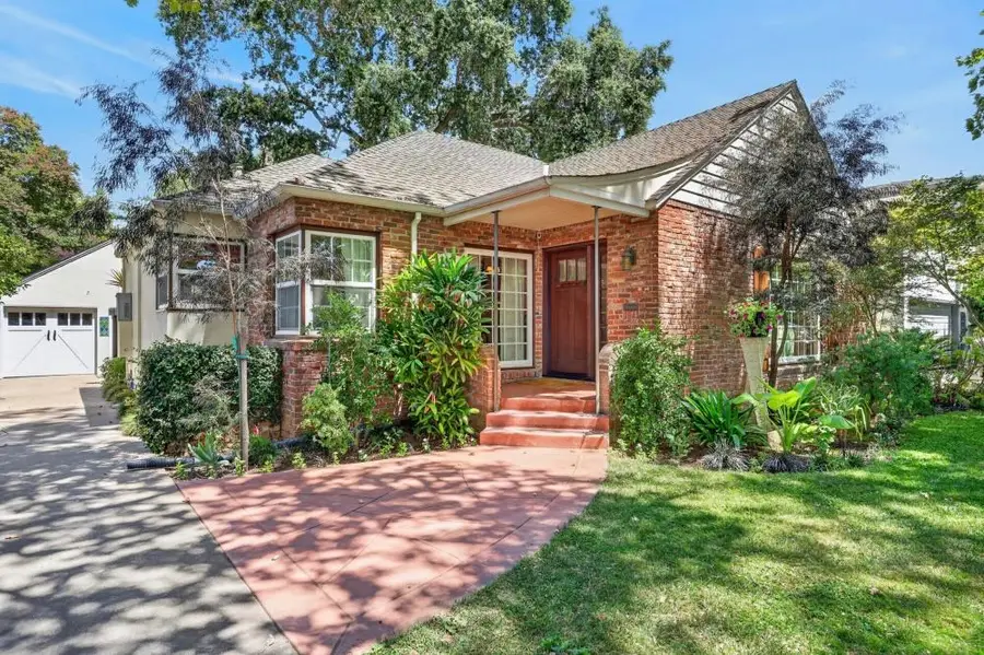1621 10th Avenue, Sacramento, CA 95818 - #2