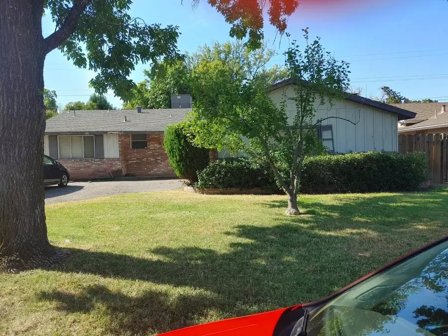316 Tokay Avenue, Modesto, CA 95350 - #2