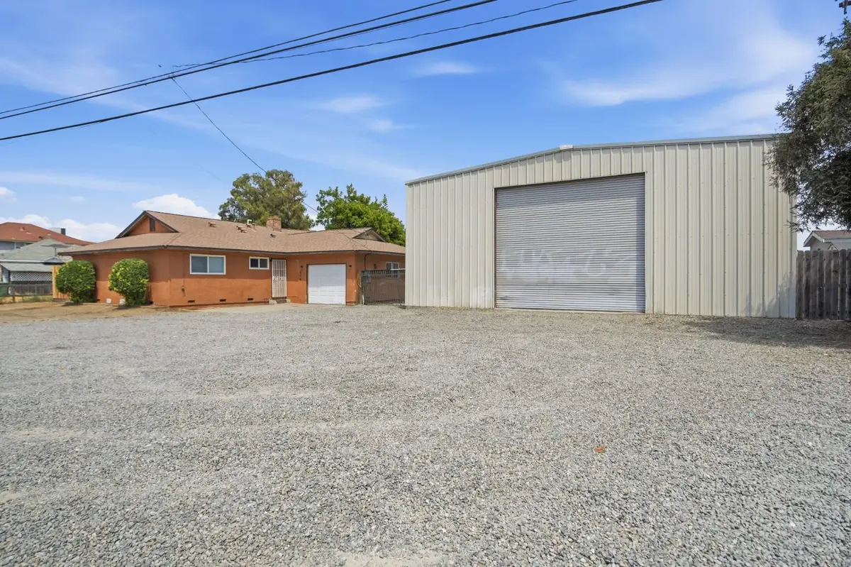 636 Santa Fe, Empire, CA 95319 - #1