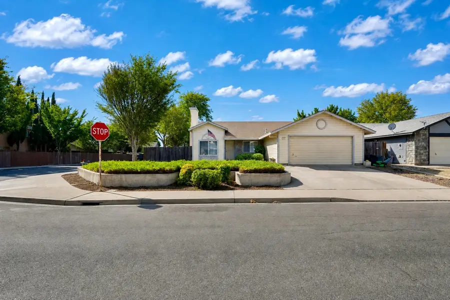 552 Westfield Place, Patterson, CA 95363 - #3