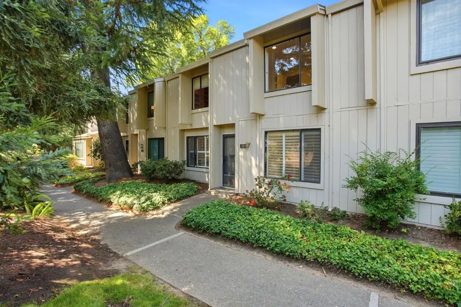 29 Adelphi Court, Sacramento, CA 95825 - #3