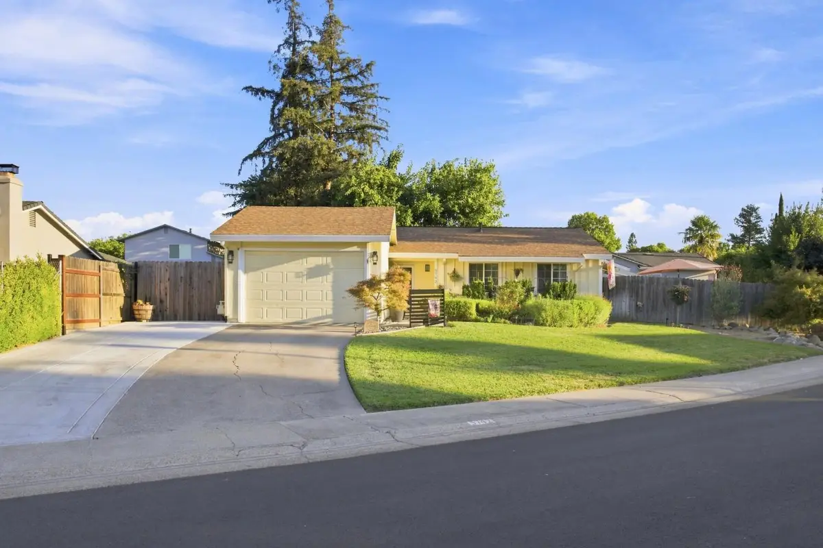 5742 Lorella Way, Sacramento, CA 95842 - #1