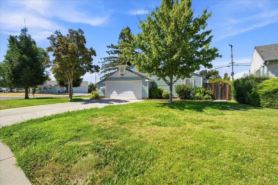 4951 Southeast Parkway, Sacramento, CA 95823 - #3